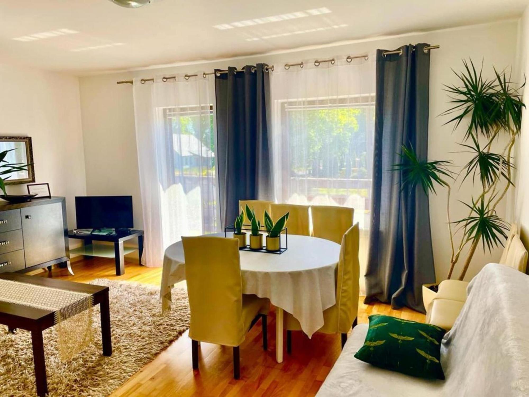 Holiday Spacious Modern Flat In Dabrowa Gostyniec Exterior photo
