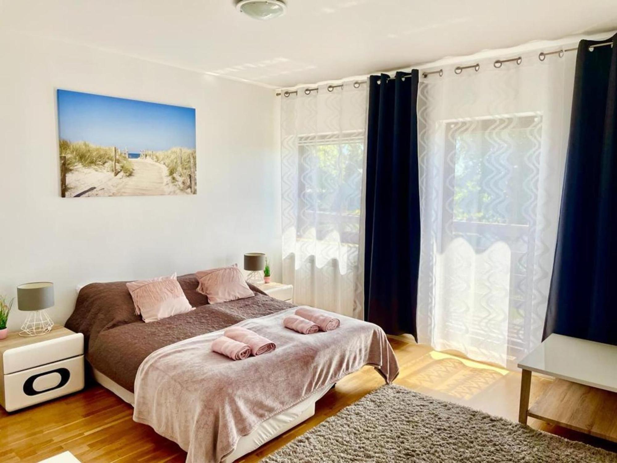 Holiday Spacious Modern Flat In Dabrowa Gostyniec Exterior photo